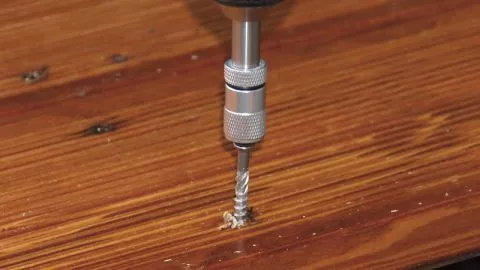 Bithalter mit Tiefenanschlag, einstellbar